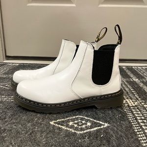 Dr Martens Junior 2976 Leather Chelsea Boots